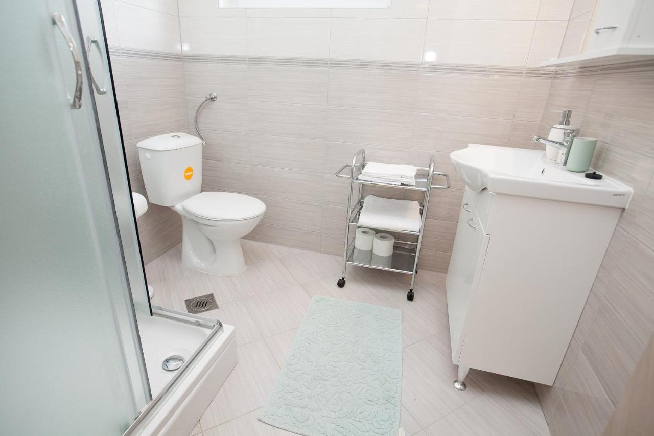 Apartmani Lea スタリグラード エクステリア 写真