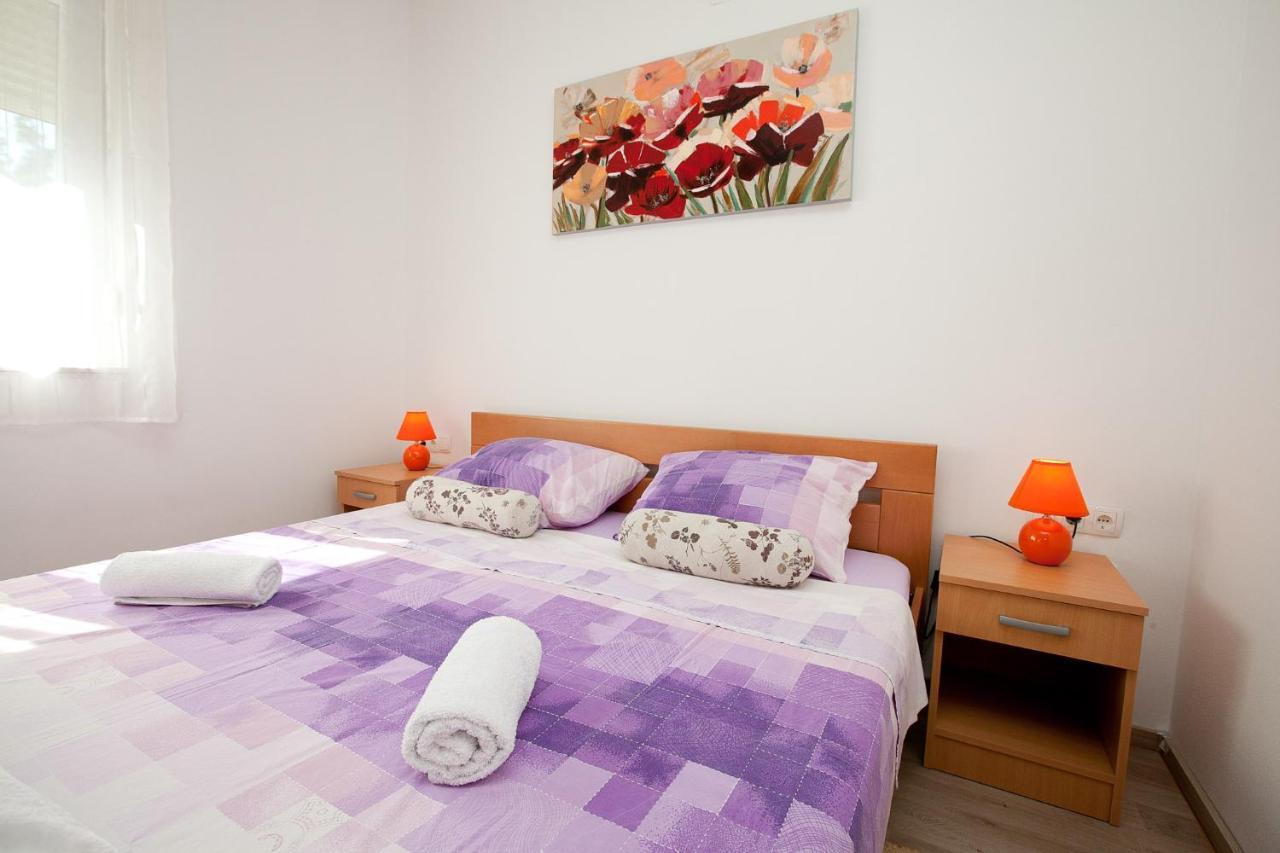 Apartmani Lea スタリグラード エクステリア 写真